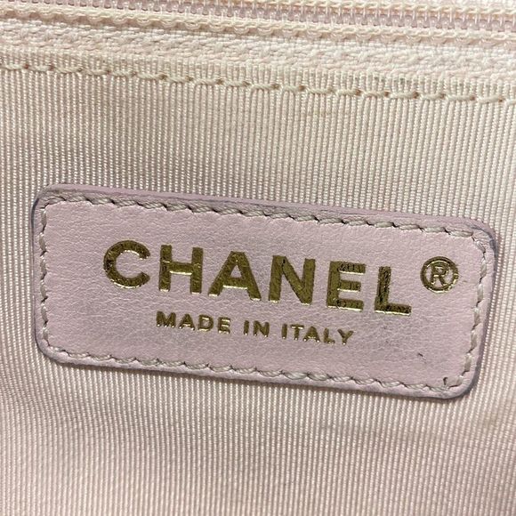 Chanel Shoulder Bag Matelasse Black Chain Shoulder / Studded / Gold Hardware / - Picture 12 of 16